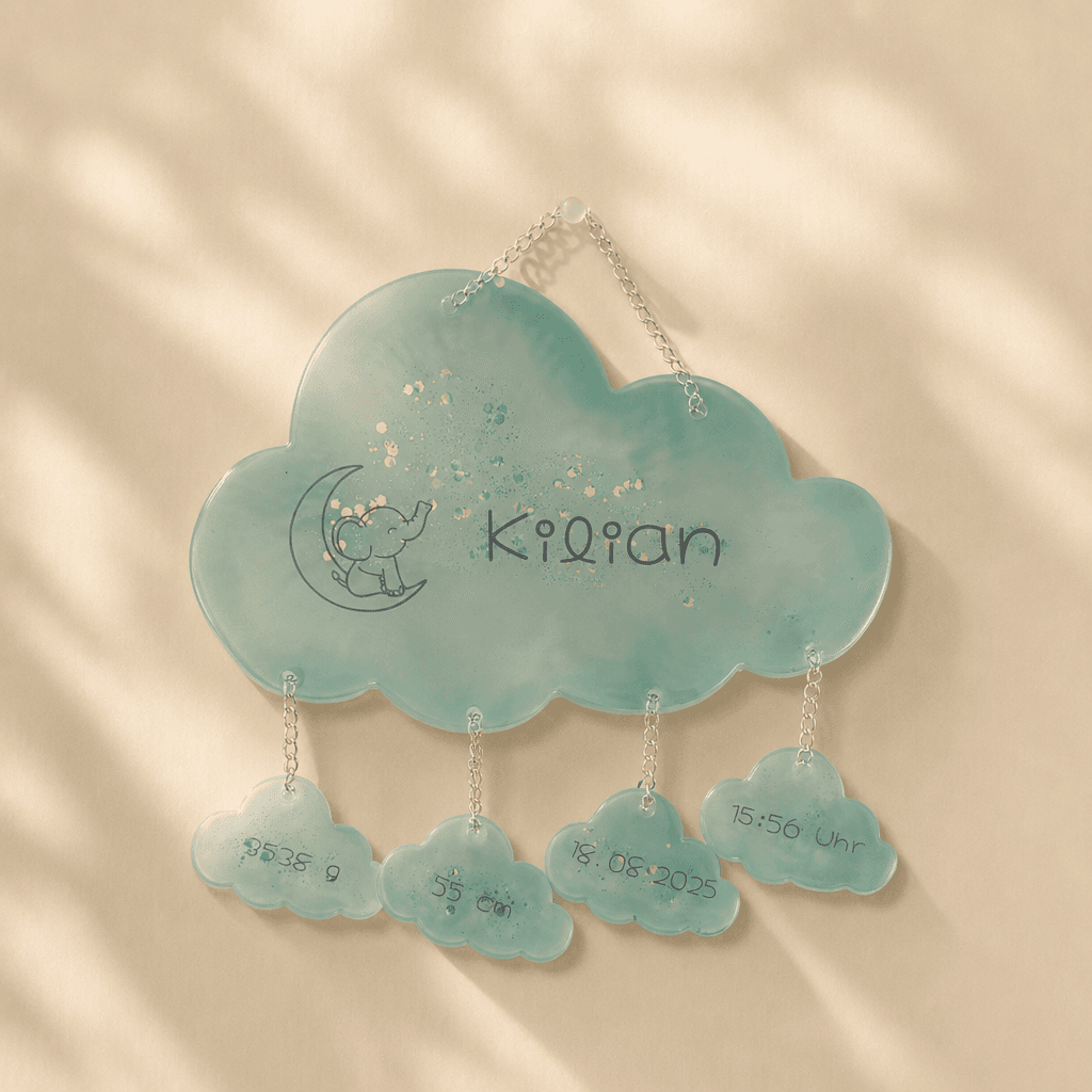 Handgefertigtes Epoxidharz-Wolkenmobile mit Name, Elefant und Geburtsdaten — Babymobile Kilian